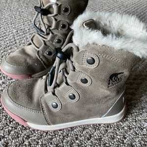 SOREL CHILDREN'S WHITNEY JOAN LACE BOOT Size: 13 color: grey. Waterproof suede